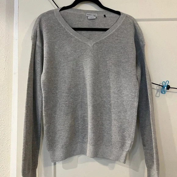 Prana Gray Knit Sweater Womens Small - Picture 1 of 7